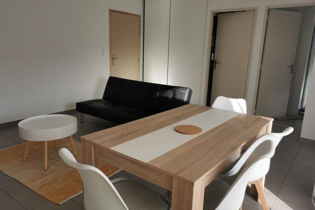 Appartement T2 Accessible Pmr Avec Terrasse Et Garage Onet-le-Château Exteriör bild
